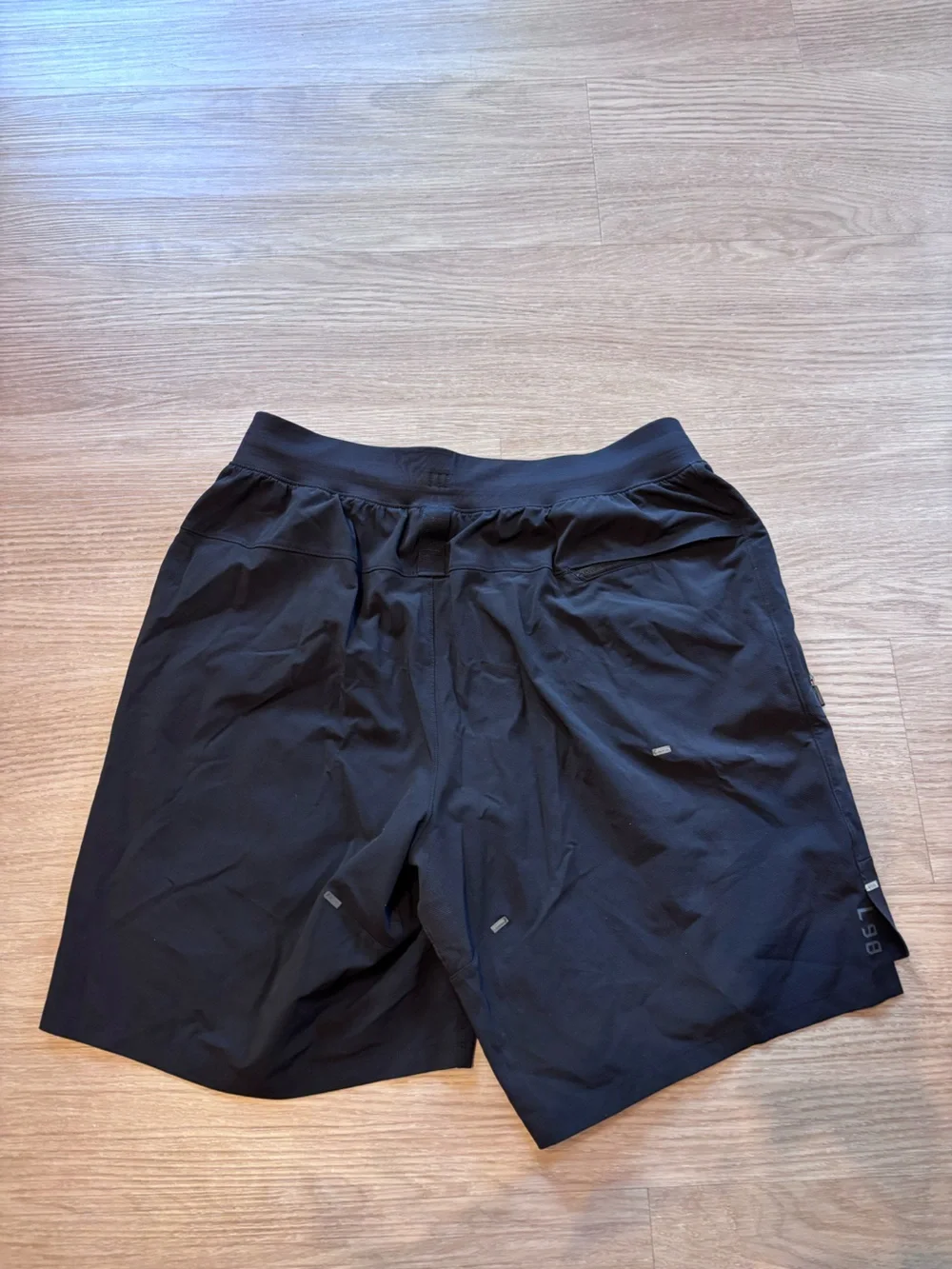Lululemon Men’s M  License to Train Linerless Short 7